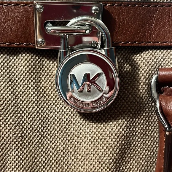 Michael Kors tote purse. $30!!!!!! - Picture 3 of 12